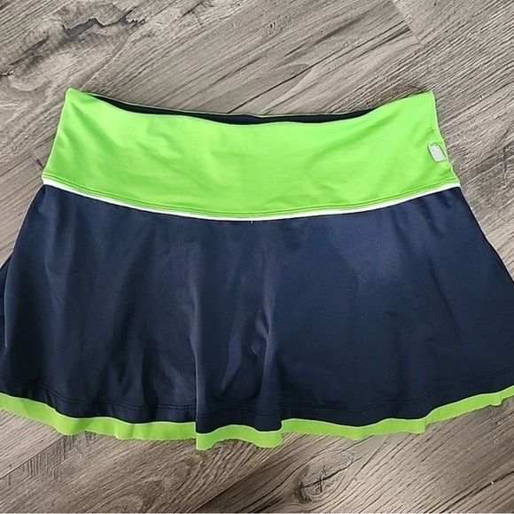 Nike Navy and Neon Green Dri-FIT Pickleball / Tennis Skort - Picture 2 of 6